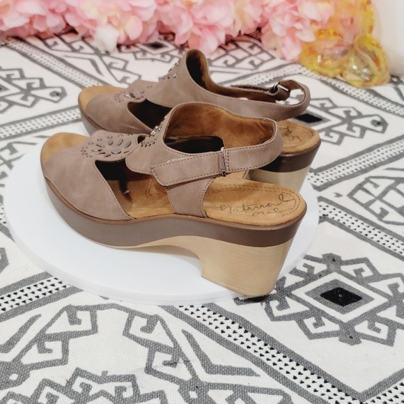 NATURALIZER SOUL Mia Taupe Wedges Size 11M - Picture 7 of 14